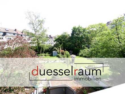 Zooviertel: in 2019 kernsanierter Altbau mit großem Ostbalkon und TG-Stellplatz!
