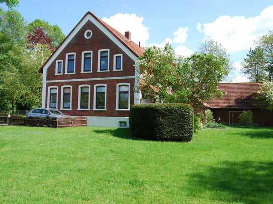 Wohnhaus mit Gäste-/Seminarhaus in Ovelgönne, ideal für die große Familie oder Wohngemeinschaft