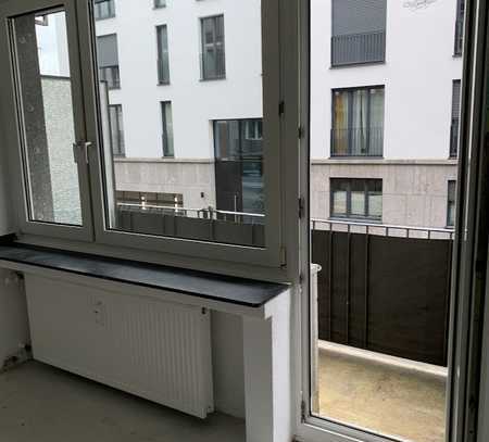 geräumige 1-Zimmerwohnung mit Balkon in "little Tokyo"