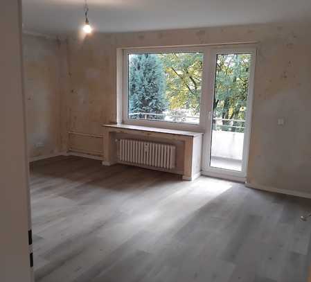 Komplett sanierte 3 Zimmer Wohnung mit Balkon in Duisburg zu vermieten!!!