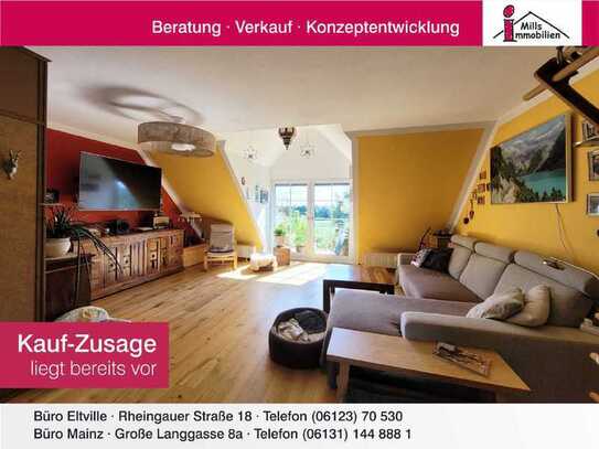 Helle und freundliche Maisonette-Wohnung mit Balkon und traumhaftem Ausblick in guter Lage von