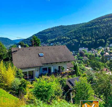 Zweifamilienhaus und großem Garten in Bad Wildbad