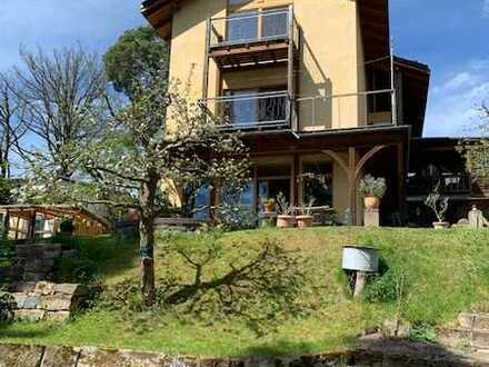 Wunderschönes Architekten-Einfamilienhaus mit 8 Zi. in ruhiger Lage v. Stadtroda