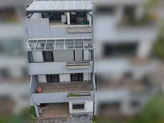 ++ GROSSZÜGIGES EINFAMILIENHAUS IN KORNWESTHEIM ++ FREI ++ GARAGE ++ STELLPLATZ ++