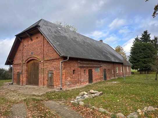 Denkmalgeschütztes Bauernhaus in Dorfrandlage