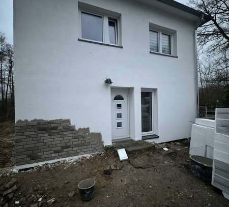 Charmante Erdgeschosswohnung mit Terrasse und optionalem Garten in idyllischer Lage