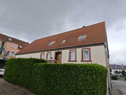 KL-Siegelbach, Wohnhaus mit Garage und Anbau zu verkaufen