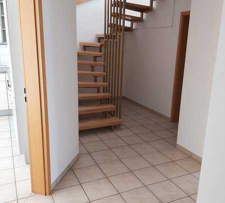 Attraktive 2,5-Zimmer-Maisonette-Wohnung mit Einbauküche in Bamberg