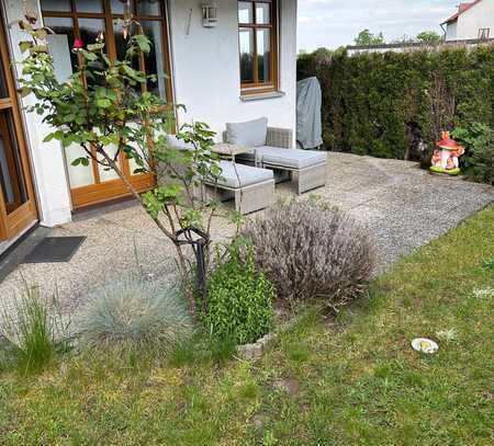 Großzügige Erdgeschosswohnung mit beheizbaren Hobbykeller und Garten in Inchenhofen zu verkaufen!