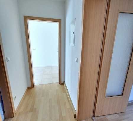 helle 2-Raum-Wohnung in Randlage zur Miete