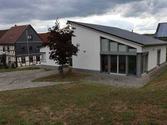 Ehemaliges Gemeindehaus in Löhnberg/Selters mit separatem Bauplatz zu verkaufen