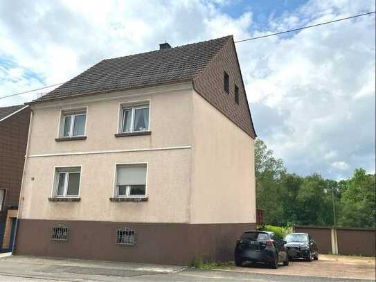 freistehendes 1-2 Familienhaus mit viel Garten - Oberthal