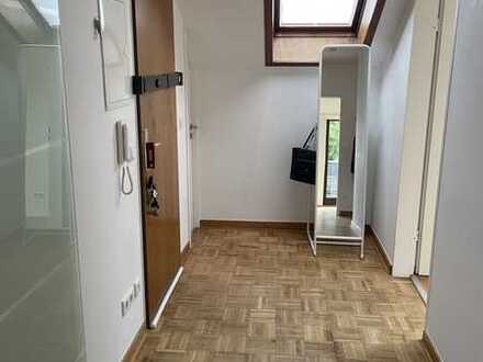 Attraktive 2-Zimmer-Wohnung mit Balkon in Meerbusch