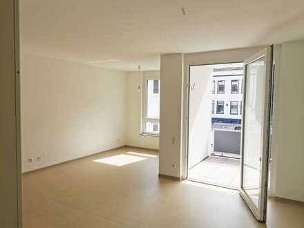 *moderne 2-Zimmer Wohnung, barrierefrei mitten in der Stadt mit Balkon zu vermieten*