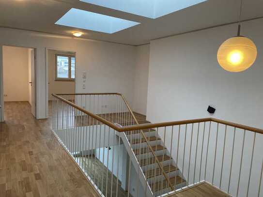 Lichtdurchflutete 4-Zimmer-Maisonette-Wohnung