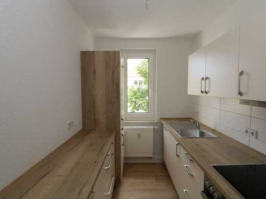 Topf die Wette gilt...moderne 3-RW mit Einbauküche!!!