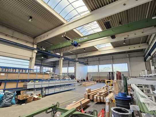 Industriehalle mit Lastenkran im Gewerbegebiet Aalen- West zu vermieten