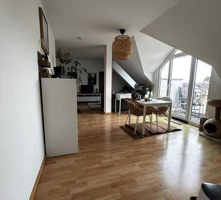 Moderne 3-Zimmer-DG-Wohnung mit Balkon in Heimbach-Weis