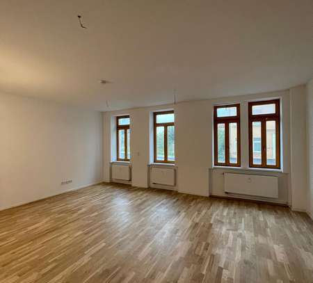 Helle 2-Zimmer Wohnung mit Balkon - Neu Saniert!