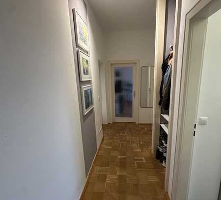 Zwischenmiete (21.01 bis 02.03) - Helle, möblierte 2 Zimmer Wohnung in Friedrichshain