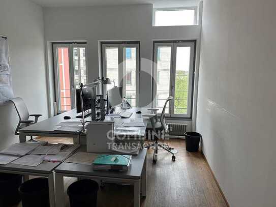 Wunderschönes Büro im Kanzleistil mit Blick zur Eisbachwelle. combine Transaction