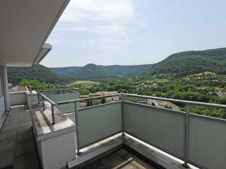 Attraktive 3,5-Zimmer-Penthousewohnung mit herrlicher Aussicht in Bad Urach