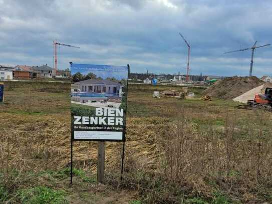 Bestpreisgarantie bei Bien-Zenker - Grundstück mit individuell geplantem Bien-Zenker-Haus