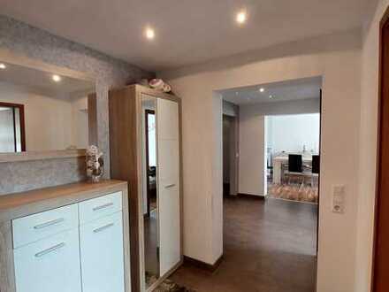 Exklusive 4,5-Zimmer-Dachgeschosswohnung mit Balkon und EBK in Plüderhausen