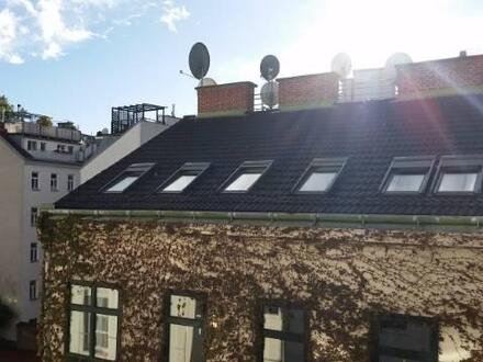 Ruhige Altbau-Whg. im 4.Liftst., 4 zentrale Räume, flexible Raumgestaltung! 4 Min.U3 Kardinal-Nagl-Pl.!