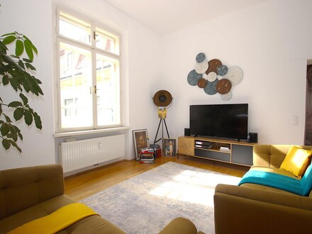 sanierte 2 Zimmer-Altbauwohnung / beziehbar ab 01.04.2023 / IMS Immobilien KG