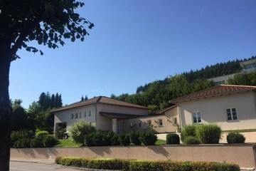 Großartiges riesiges Landhaus im Bungalowstil - zentrumsnahe