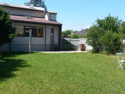 Perfekt renoviertes und eingerichtetes Haus mit großem Garten in ruhiger Grünlage für Wohnen und Arbeiten, Familien, WG…