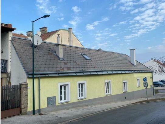 "NEUER PREIS!" KLEINES ZINSHAUS IN BRUNN AM GEBIRGE