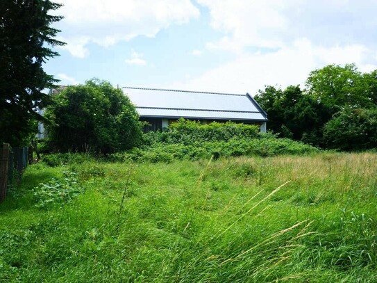 BAUGRUNDSTÜCK FÜR BAUTRÄGER ODER EIGENHEIM IN SONNIGER LAGE