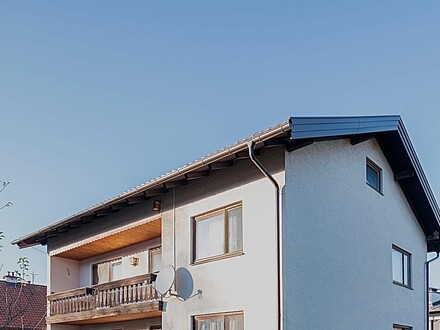 Salzburg Gneis: Wohnhaus ca. 200 qm, in sonniger Ruhelage, mit ca. 390 qm Garten, Garage plus 4 Stellplätze