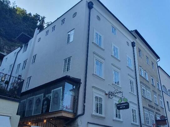 Salzburg, Linzergasse: 3-Zimmer Dachgeschosswohnung, 115 qm, inkl. Gartennutzung, mit Blick auf das Zentrum der Mozarts…