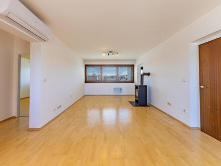 ZENTRUMSNAHE WOHNUNG MIT TERRASSE UND PARKPLATZ IN HOLLABRUNN!