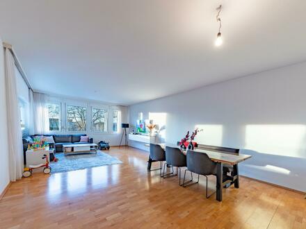 Familienfreundliche 4 Zimmer Wohnung mit 2 Dachterrassen und PKW-Stellplatz in Stadtzentrumslage!