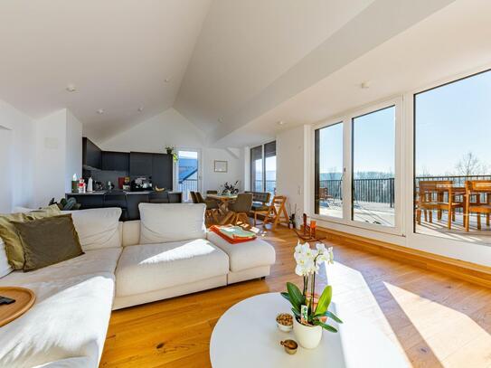 ULTIMATIVE PENTHOUSE-WOHNUNG IN HOLLABRUNN: EXKLUSIVES WOHNERLEBNIS MIT PANORAMA-AUSBLICK!