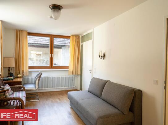 6-Zimmer-Wohnung am Stadtplatz mit Terrasse, Wintergarten und Carportstellplatz