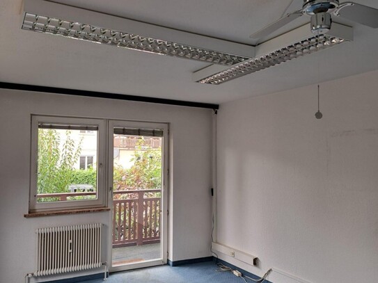 Ruhige 3 Zimmer Wohnung mit XXL Balkon