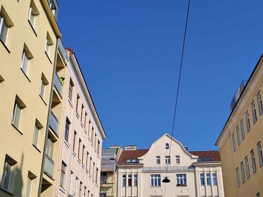 GEMÜTLICHE 2-ZIMMER-WOHNUNG MIT LOGGIA NAHE KLEINGARTENVEREIN ZUKUNFT AUF DER SCHMELZ