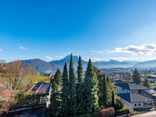 kleine, moderne Wohnung am Traunsee mit toller Aussicht!