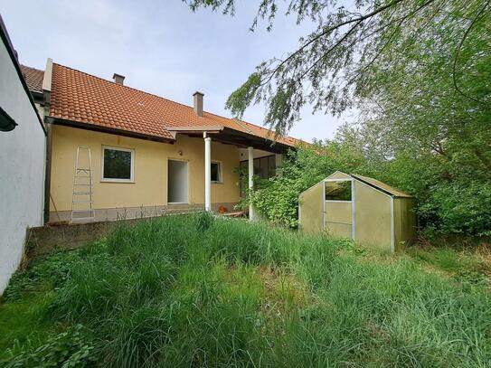 Bungalow mit Natur pur im eigenen Garten!