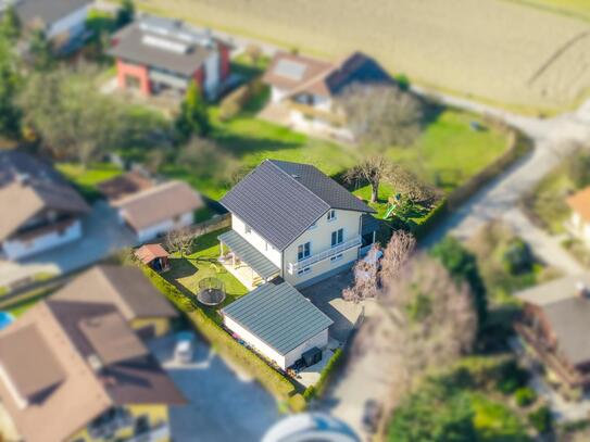 Raum zum Leben. Stil zum Bleiben. Einfamilienhaus im grünen Flachgau