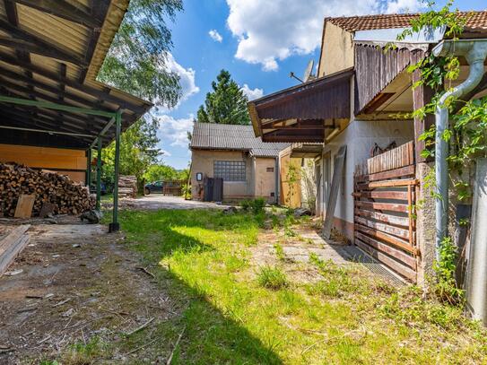 IM HERZEN WEINVIERTELS: VIERSEITHOF UND 2227 m² GRUNDSTÜCK FÜR NATURLIEBHABER- ZAHLREICHE NUTZUNGSMÖGLICHKEITEN!