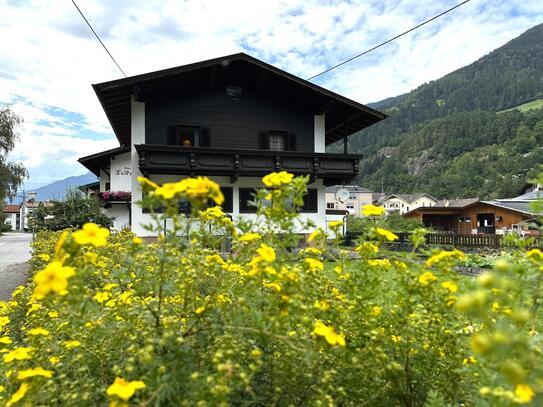 Charmantes Einfamilienhaus mit großem Garten in idyllischer Lage von Oetz!