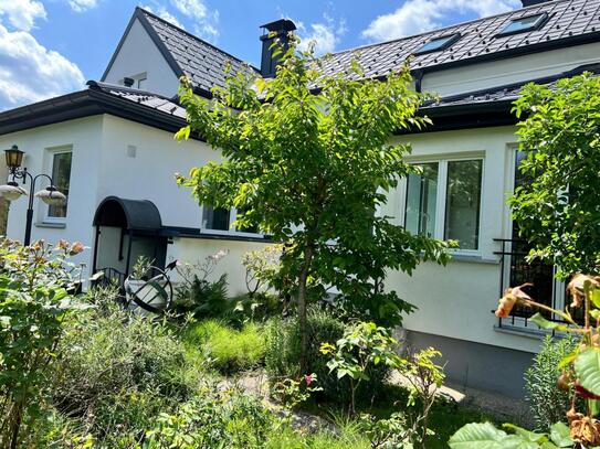 EINFAMILIENHAUS IN ZENTRALER RUHELAGE