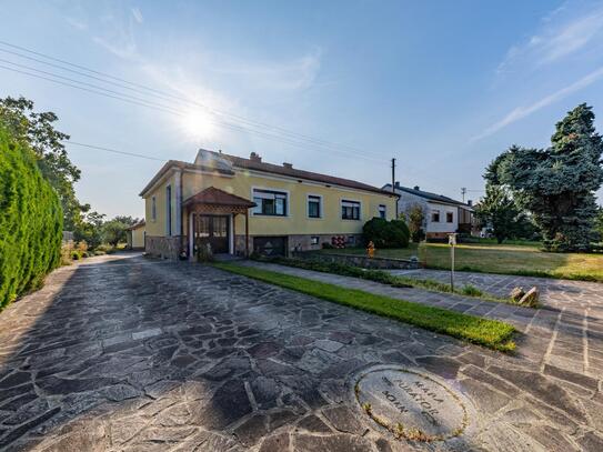 DAS PERFEKTE FAMILIENHAUS mit "Natur im Garten" Plakette - Bieten Sie Ihren Liebsten ein grünes Wohnumfeld!