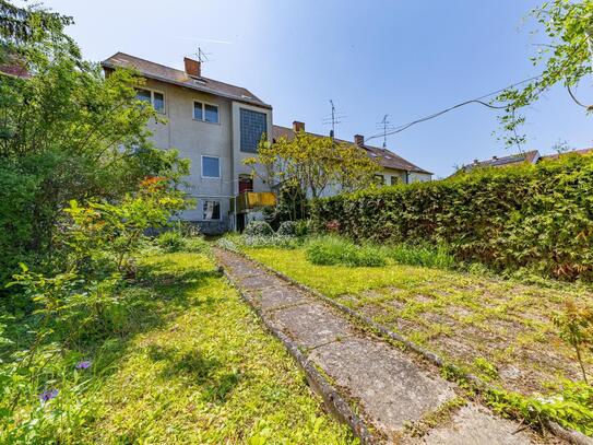 GROßZÜGIGES STADTHAUS MIT GARAGE ZUM FAIREN PREIS!